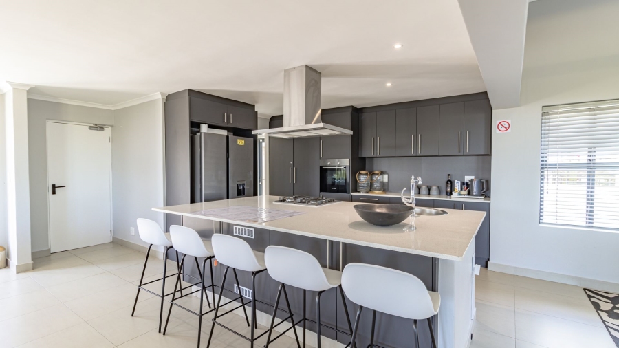 4 Bedroom Property for Sale in Grotto Bay Western Cape